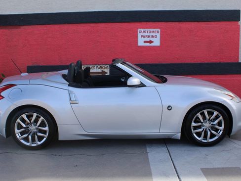 Used 2012 Nissan 370Z Roadster image 1
