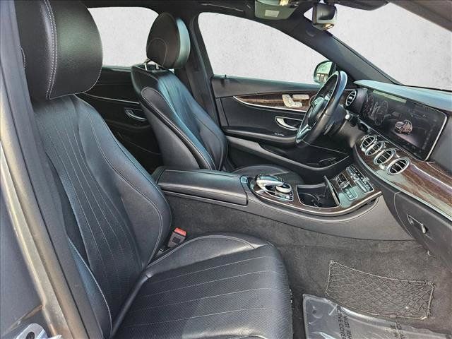 Used 2020 Mercedes-Benz E 350 4MATIC Sedan image 25