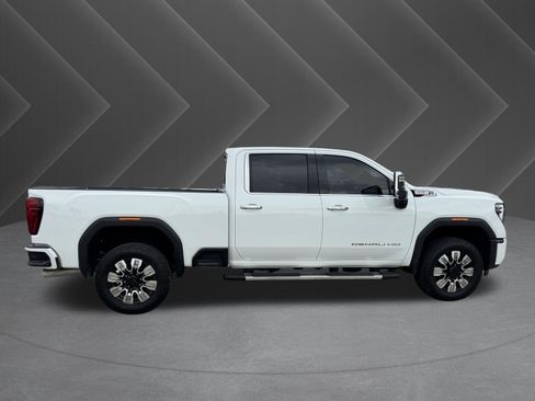 Used 2025 GMC Sierra 2500 Denali AWD/4WD image 5