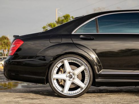 Used 2011 Mercedes-Benz S 63 AMG w/ AMG Performance Pkg image 8