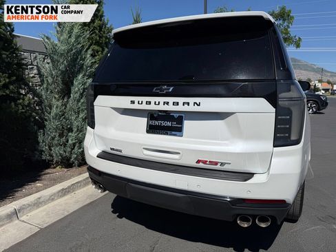 Used 2025 Chevrolet Suburban RST w/ RST Capability Package AWD/4WD image 36