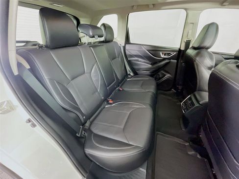 Used 2019 Subaru Forester Touring image 32
