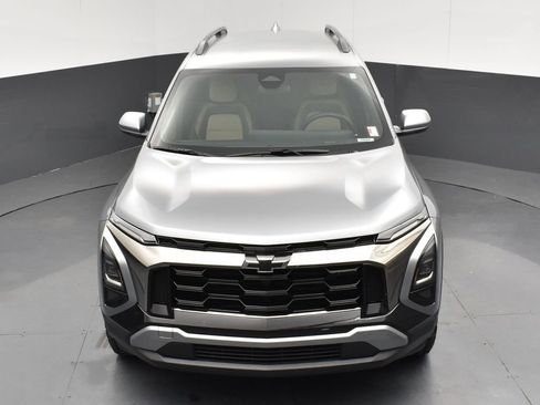 Used 2025 Chevrolet Equinox ACTIV image 24