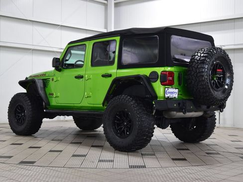 Used 2019 Jeep Wrangler Unlimited Rubicon AWD/4WD image 6