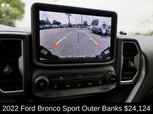 Used 2022 Ford Bronco Sport Outer Banks w/ Tech Package AWD/4WD image 11