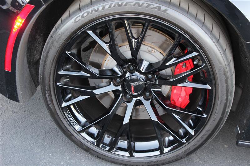 Used 2018 Chevrolet Corvette Z06 RWD image 39