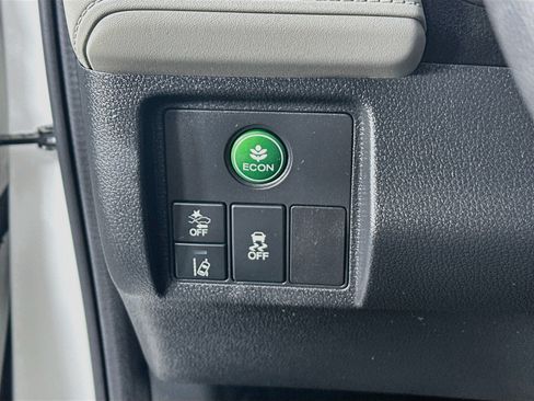 Used 2022 Honda HR-V EX image 16