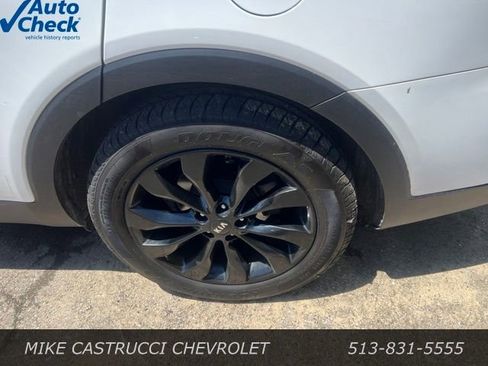 Used 2020 Kia Sorento S FWD image 5