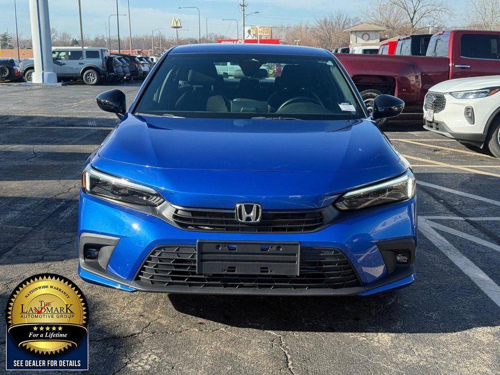 Used 2024 Honda Civic Sport image 2
