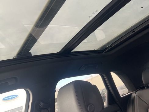 Used 2019 Audi Q3 2.0T Premium Plus w/ Premium Plus Package image 3