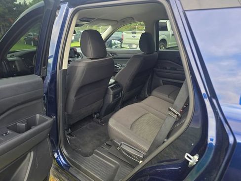 Used 2025 Nissan Pathfinder SV AWD/4WD image 23