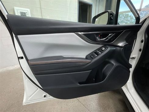 Used 2018 Subaru Crosstrek 2.0i Limited image 10