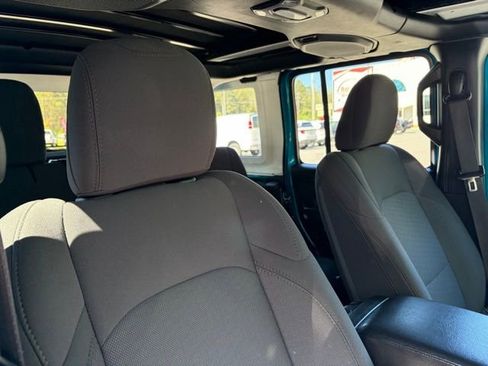 Used 2020 Jeep Wrangler Unlimited Sport S w/ Sun And Sound Package image 31