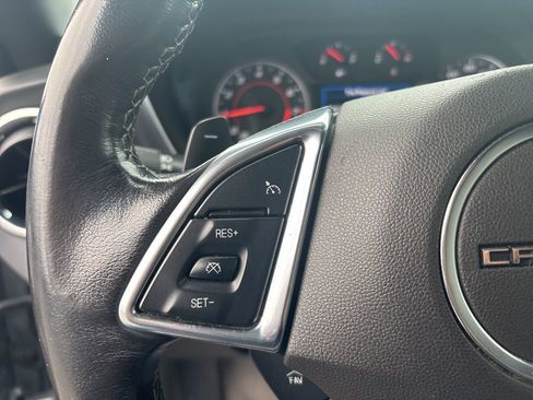 Used 2023 Chevrolet Camaro LT RWD image 15