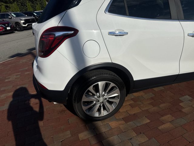 Used 2018 Buick Encore Preferred FWD image 17