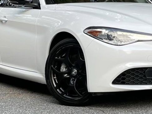 Used 2021 Alfa Romeo Giulia Sprint w/ Nero Edizione image 10