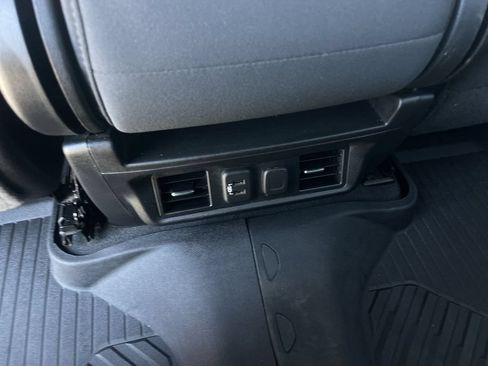 Used 2021 Chevrolet Silverado 1500 RST AWD/4WD image 20