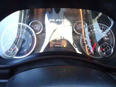 Used 2024 RAM 2500 Big Horn w/ Off Road Package AWD/4WD image 12