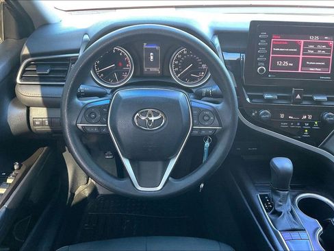 Used 2023 Toyota Camry LE image 8