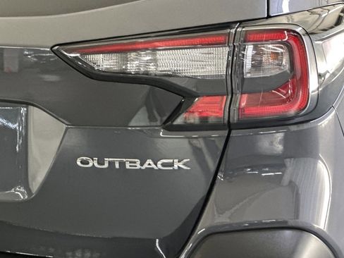 Used 2023 Subaru Outback Limited image 12