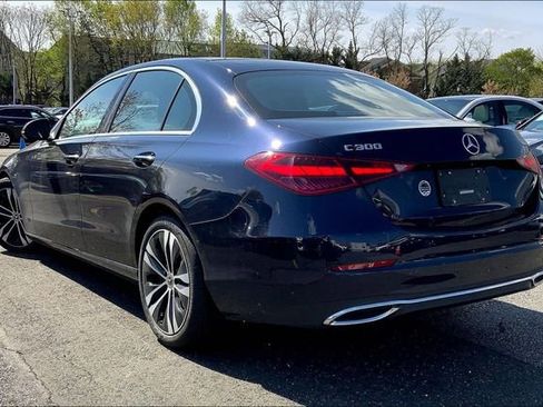 Used 2022 Mercedes-Benz C 300 4MATIC Sedan image 3