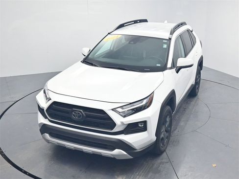 Used 2024 Toyota RAV4 Adventure image 42