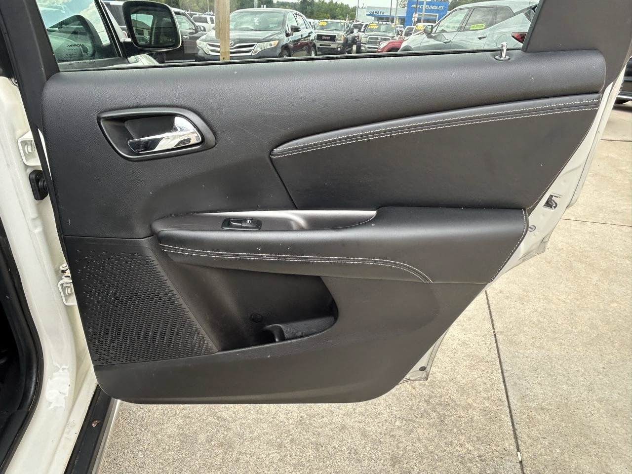 Used 2019 Dodge Journey Crossroad FWD image 16