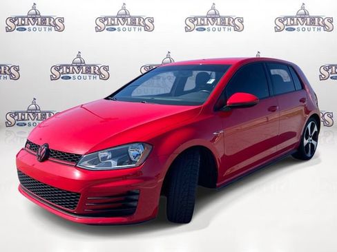 Used 2017 Volkswagen Golf 4-Door FWD image 7