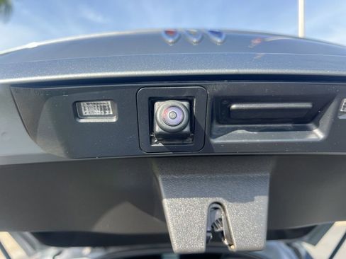 Used 2025 Buick Envista Sport Touring image 39