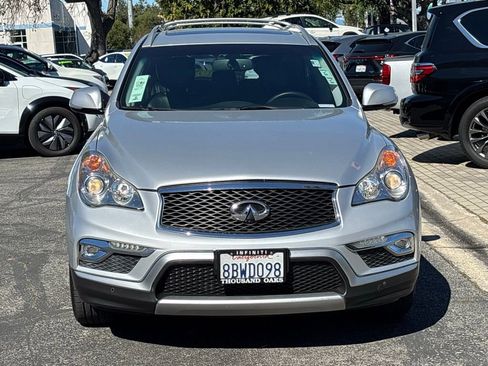Used 2017 INFINITI QX50 2WD w/ Premium Plus Package image 10