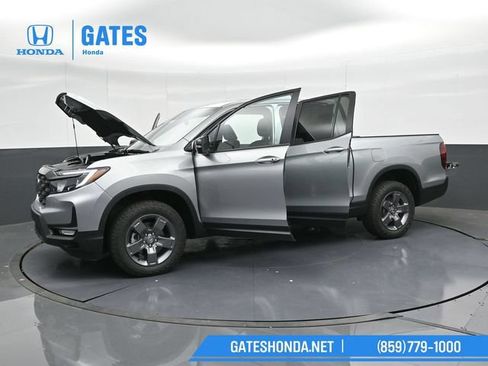 Used 2025 Honda Ridgeline TrailSport image 61