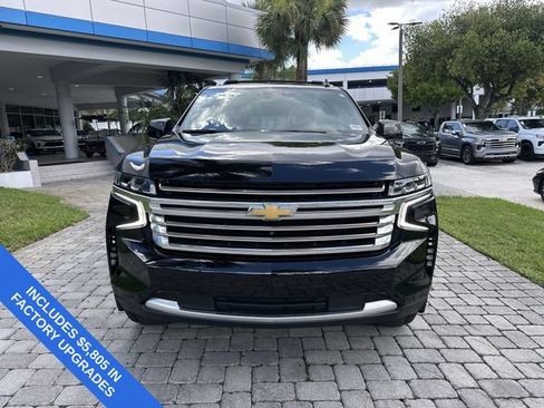 Used 2024 Chevrolet Suburban High Country AWD/4WD image 18