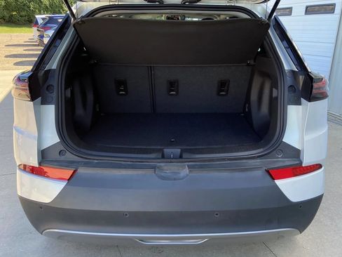 Used 2023 Chevrolet Bolt EUV Premier w/ Sun & Sound Package FWD image 27