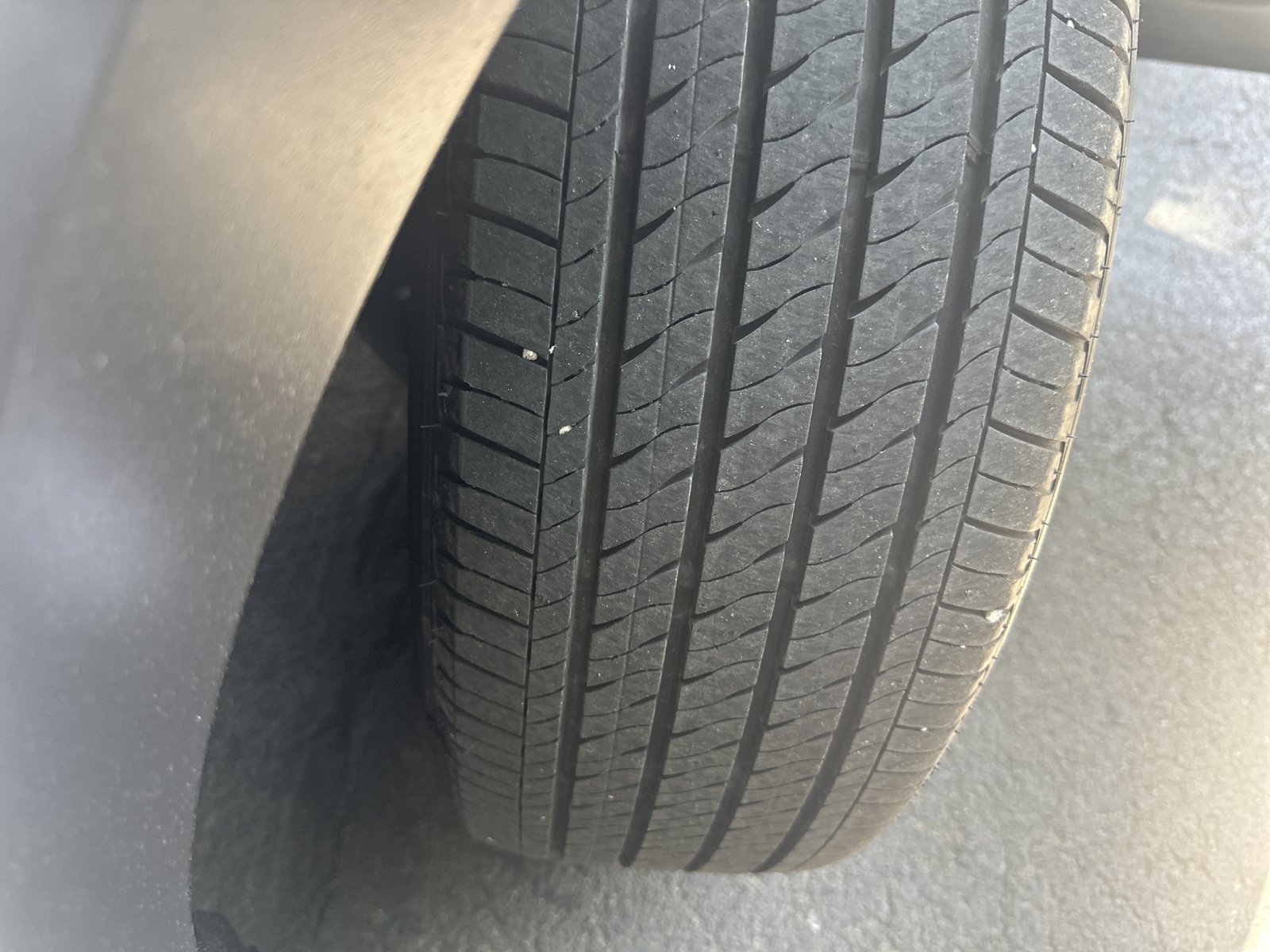 Used 2024 Nissan Kicks SR FWD image 32