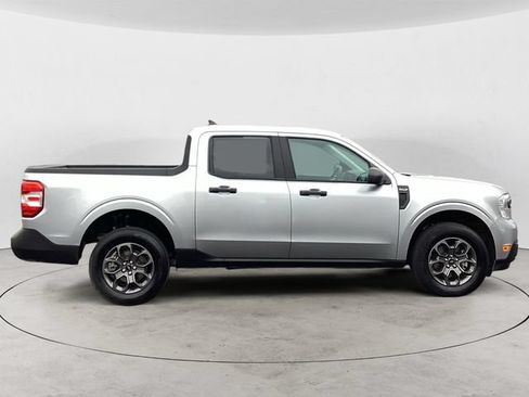 Used 2023 Ford Maverick XLT FWD image 6