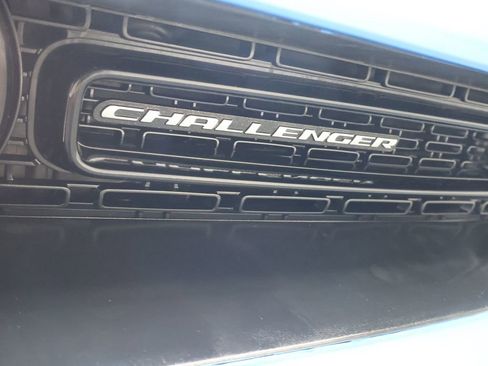 Used 2016 Dodge Challenger R/T Scat Pack w/ Leather Interior Group image 27