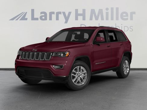 Used 2017 Jeep Grand Cherokee Laredo AWD/4WD image 1