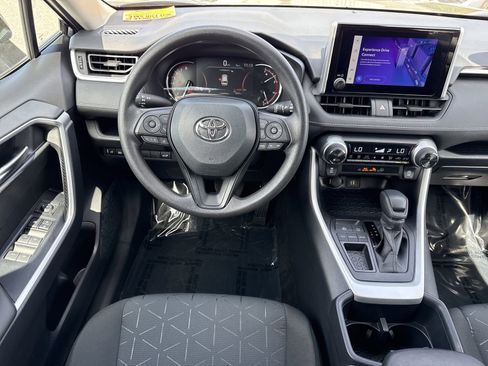 Used 2025 Toyota RAV4 XLE w/ Convenience Package FWD image 12