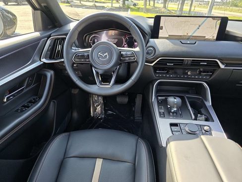 Certified 2025 MAZDA CX-70 Plug-In Hybrid w/ Premium Plus AWD/4WD image 8
