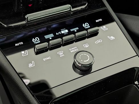 New 2026 Porsche Cayenne Coupe AWD/4WD image 36