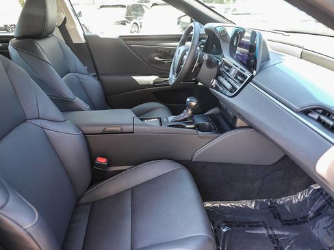 Used 2023 Lexus ES 350 w/ Premium Package FWD image 16
