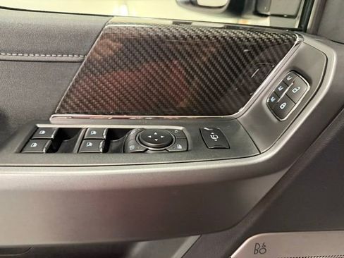 New 2026 Ford F250 Lariat w/ Black Appearance Package image 14