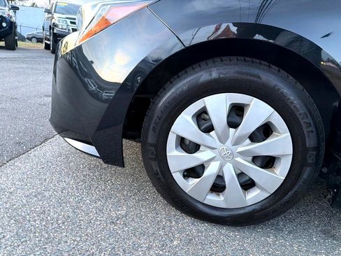 Used 2020 Toyota Corolla L w/ Phone Cable & Charge Package image 34