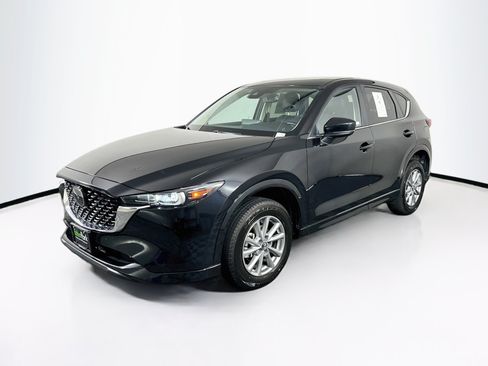 Used 2025 MAZDA CX-5 AWD 2.5 S w/ Preferred Package image 3