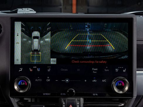 Used 2025 Lexus GX 550 image 26