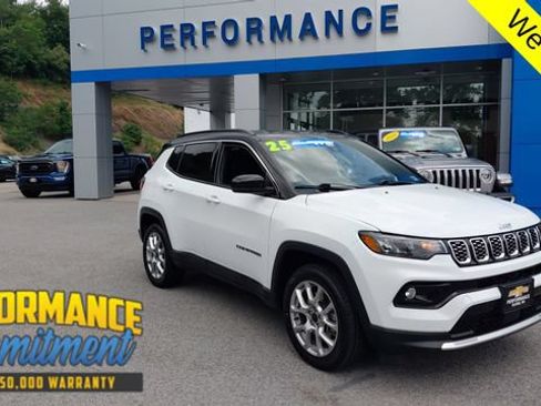 Used 2025 Jeep Compass Limited AWD/4WD image 1