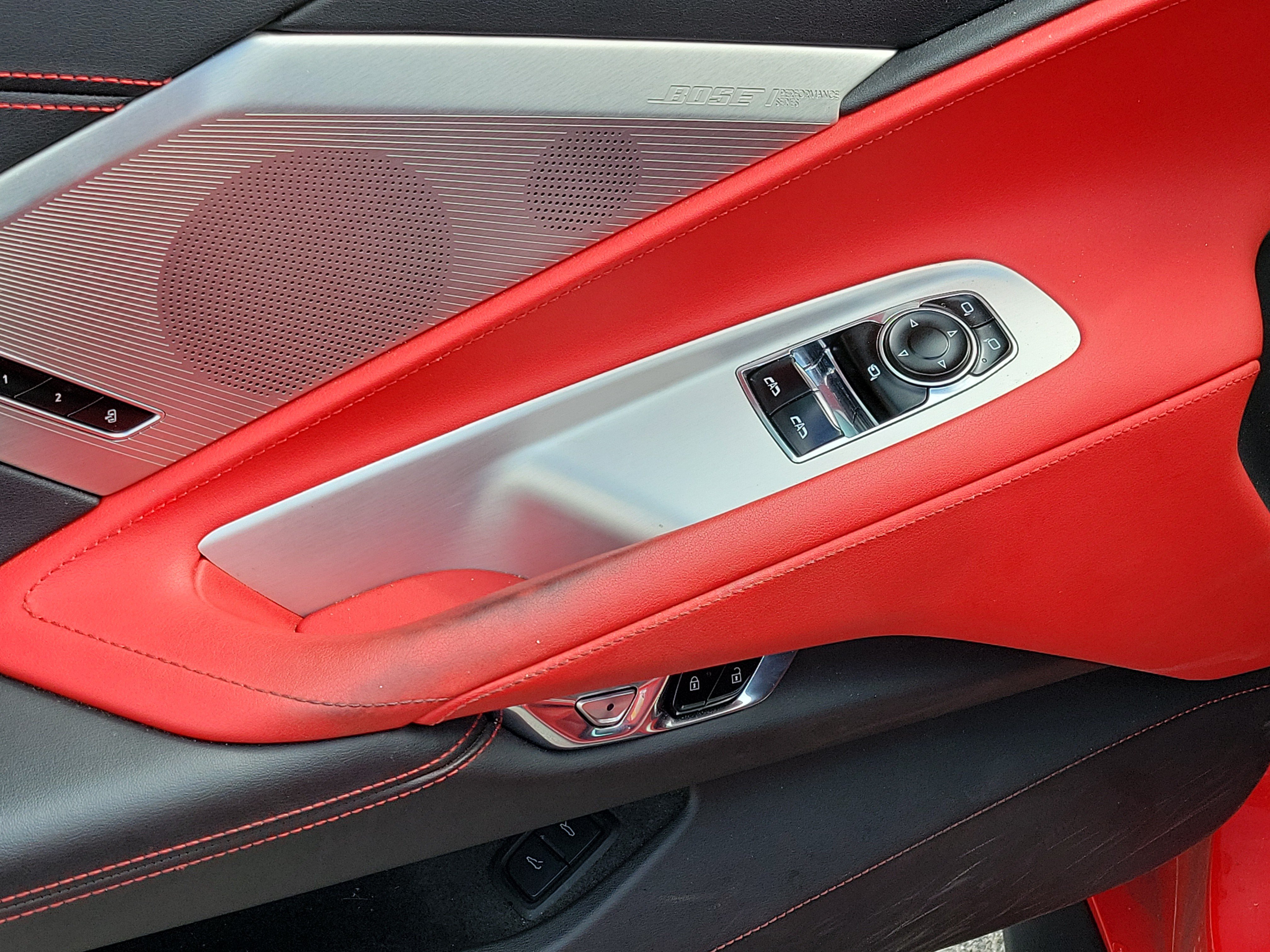 Used 2021 Chevrolet Corvette Stingray Preferred Cpe w/ Engine Appearance Package RWD image 19