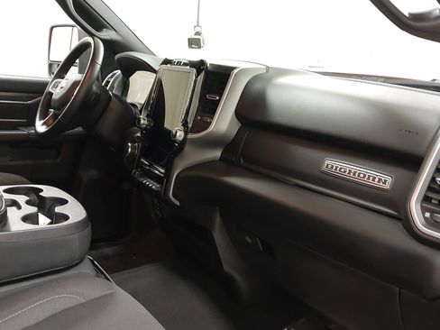 Used 2024 RAM 2500 Big Horn w/ Night Edition AWD/4WD image 28