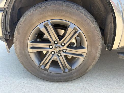 Used 2018 Ford F150 XLT w/ Equipment Group 301A Mid AWD/4WD image 4