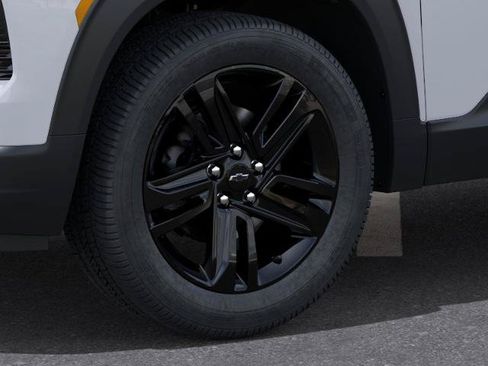 New 2026 Chevrolet TrailBlazer LT w/ Midnight Edition AWD/4WD image 9